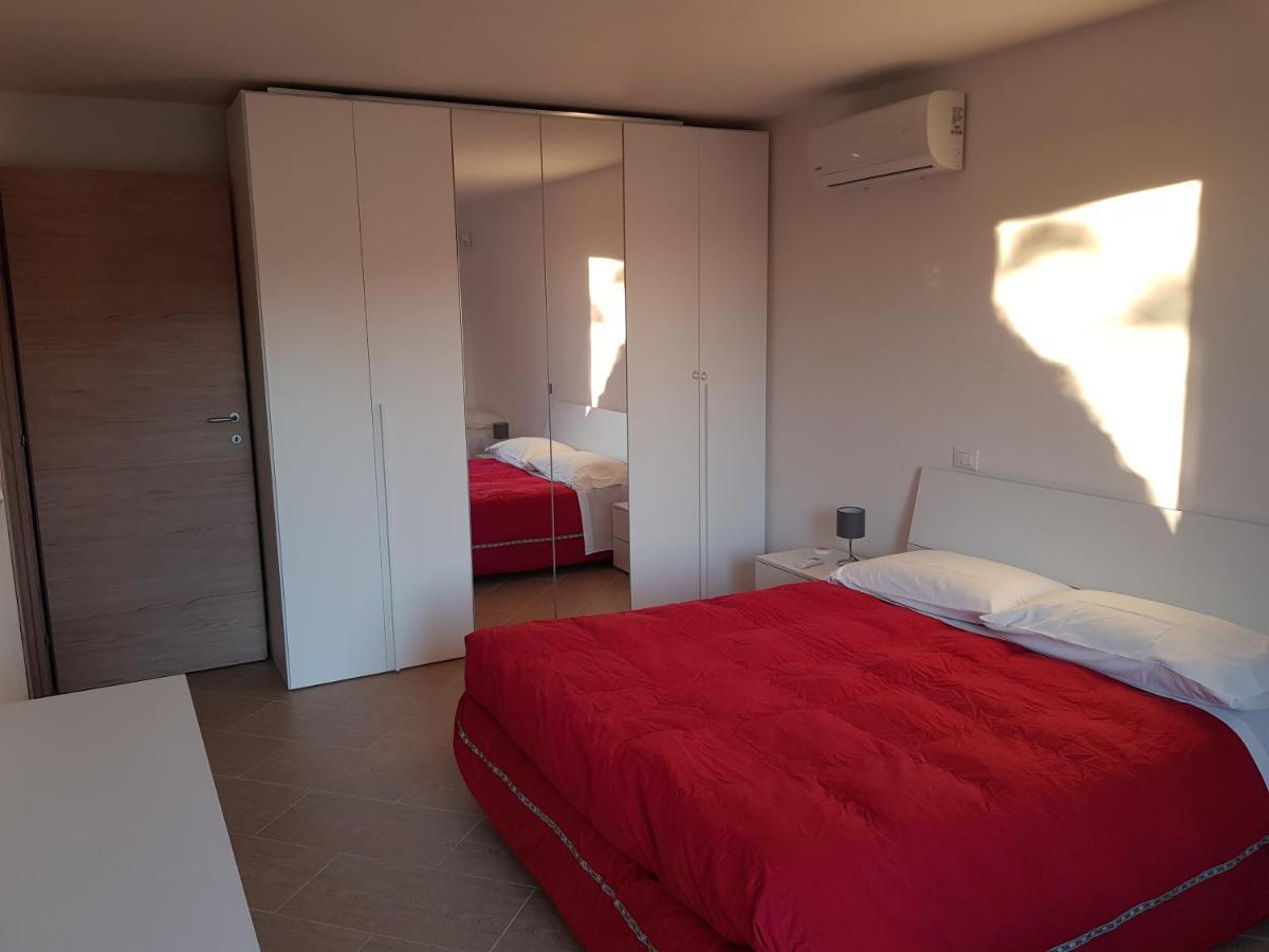 Il Panorama Apartment Монтескудайо Екстериор снимка