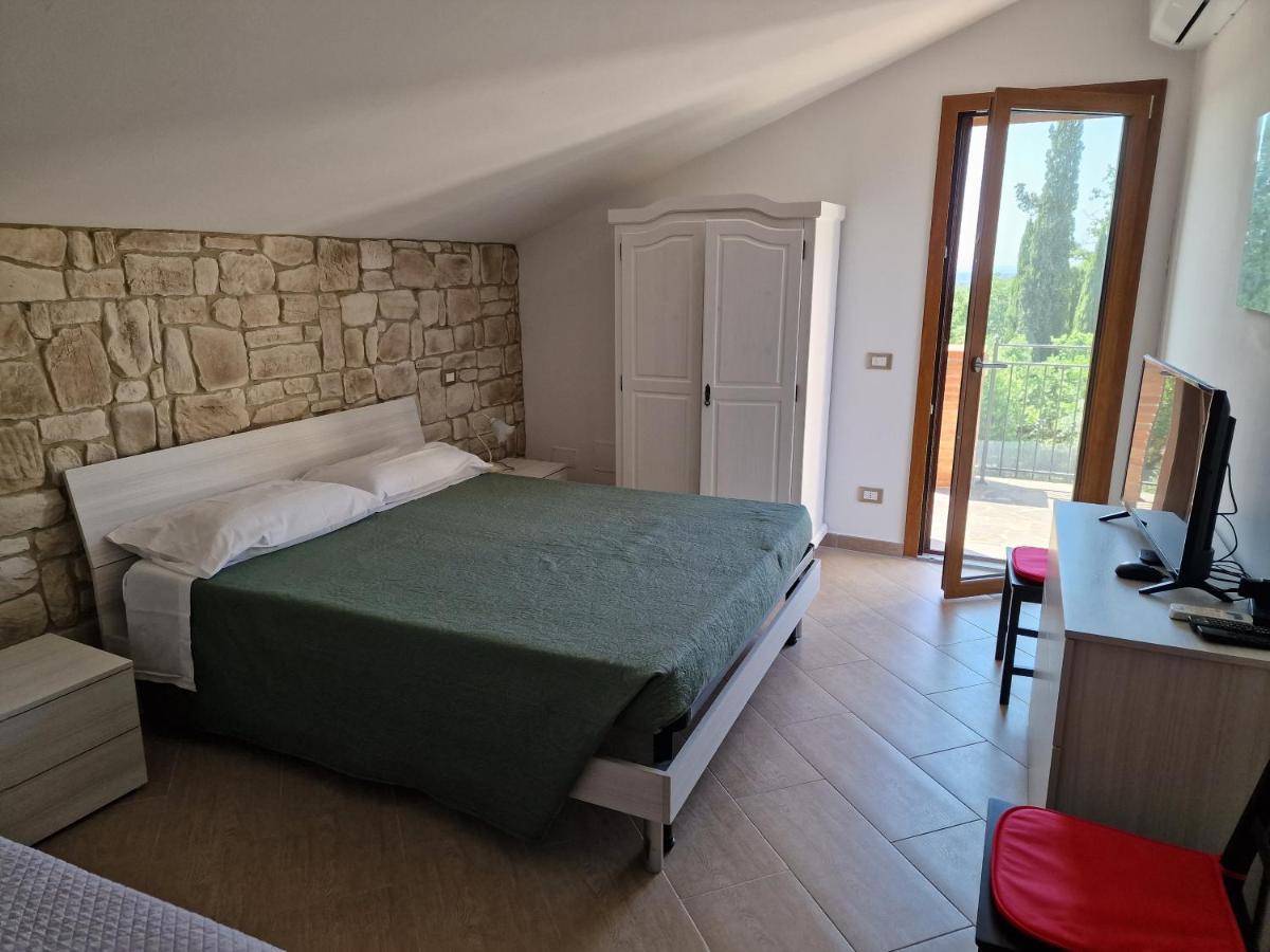 Il Panorama Apartment Монтескудайо Екстериор снимка